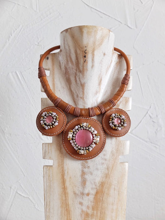 PINK SANTORINI NECKLACE - LALAEUNO