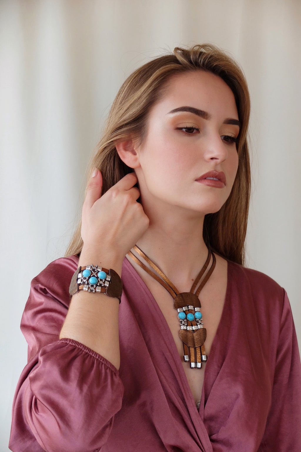 COLLAR ARISUS TURQUESA - LALAEUNO